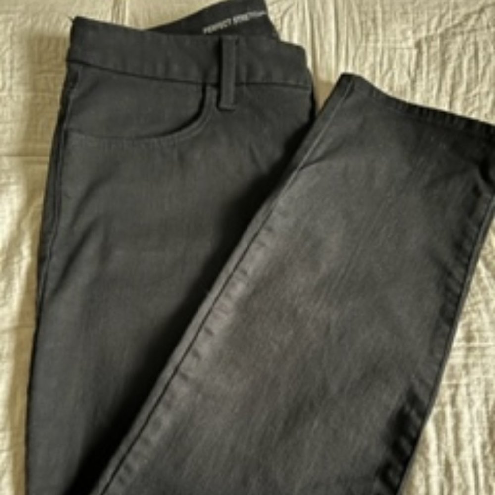 Chico's Perfect Stretch Girlfriend Slim Leg Ankle Jeans Chico's size 1,(8-10)